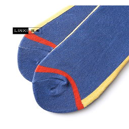 四季款潮流男女精品中筒襪 運動防臭、全棉舒適，盡顯時尚活力